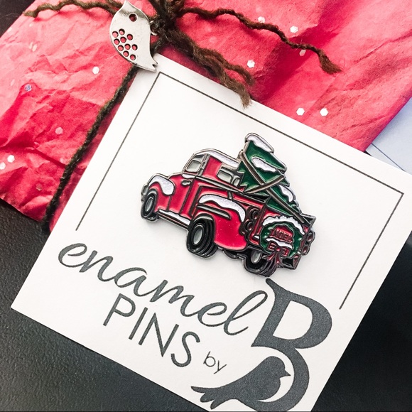 3 Pin Christmas Enamel Pin Gift Set Holiday Pins - Picture 9 of 11